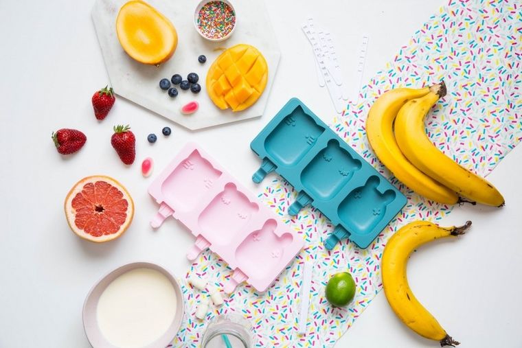 We Might Be Tiny, silikonowe foremki do lodów, ciemny szary