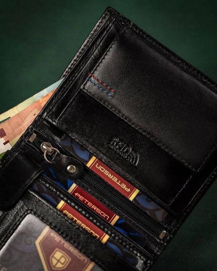 Zestaw prezentowy: Portfel skórzany, Brelok, czarny, Peterson