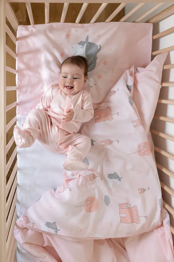 Jak przygotować łóżeczko dla noworodka?