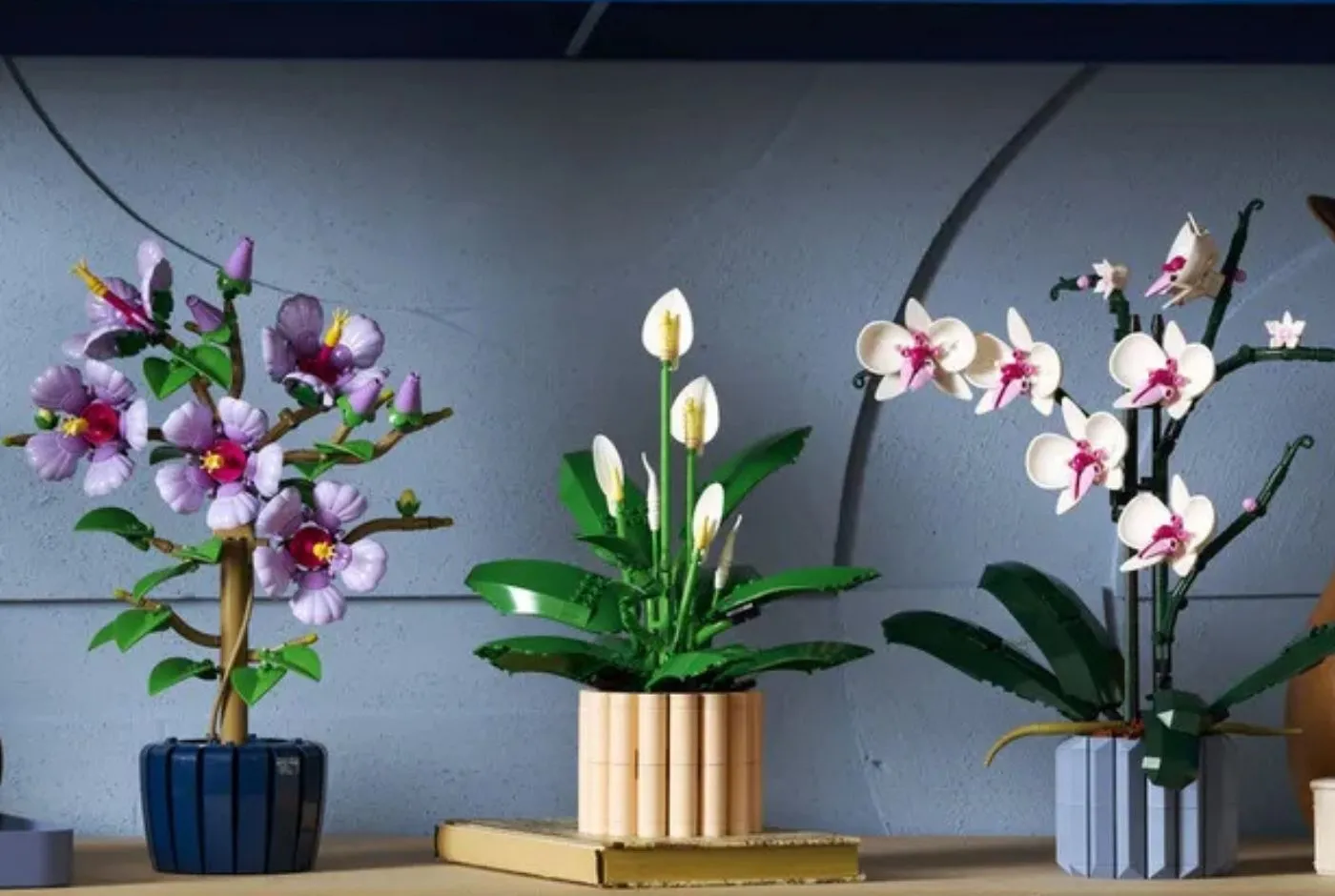 Dlaczego kwiaty z klocków to hit w dekoracji pokoju? Poznaj LEGO Botanical