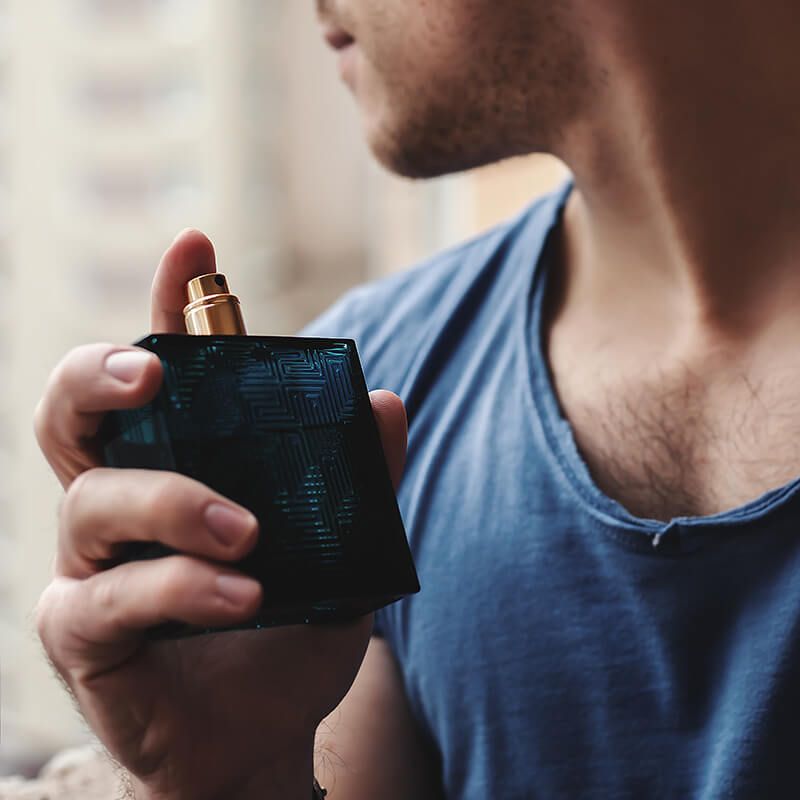 Perfumy męskie - ranking TOP 10. Najładniejsze i najtrwalsze zapachy dla mężczyzn