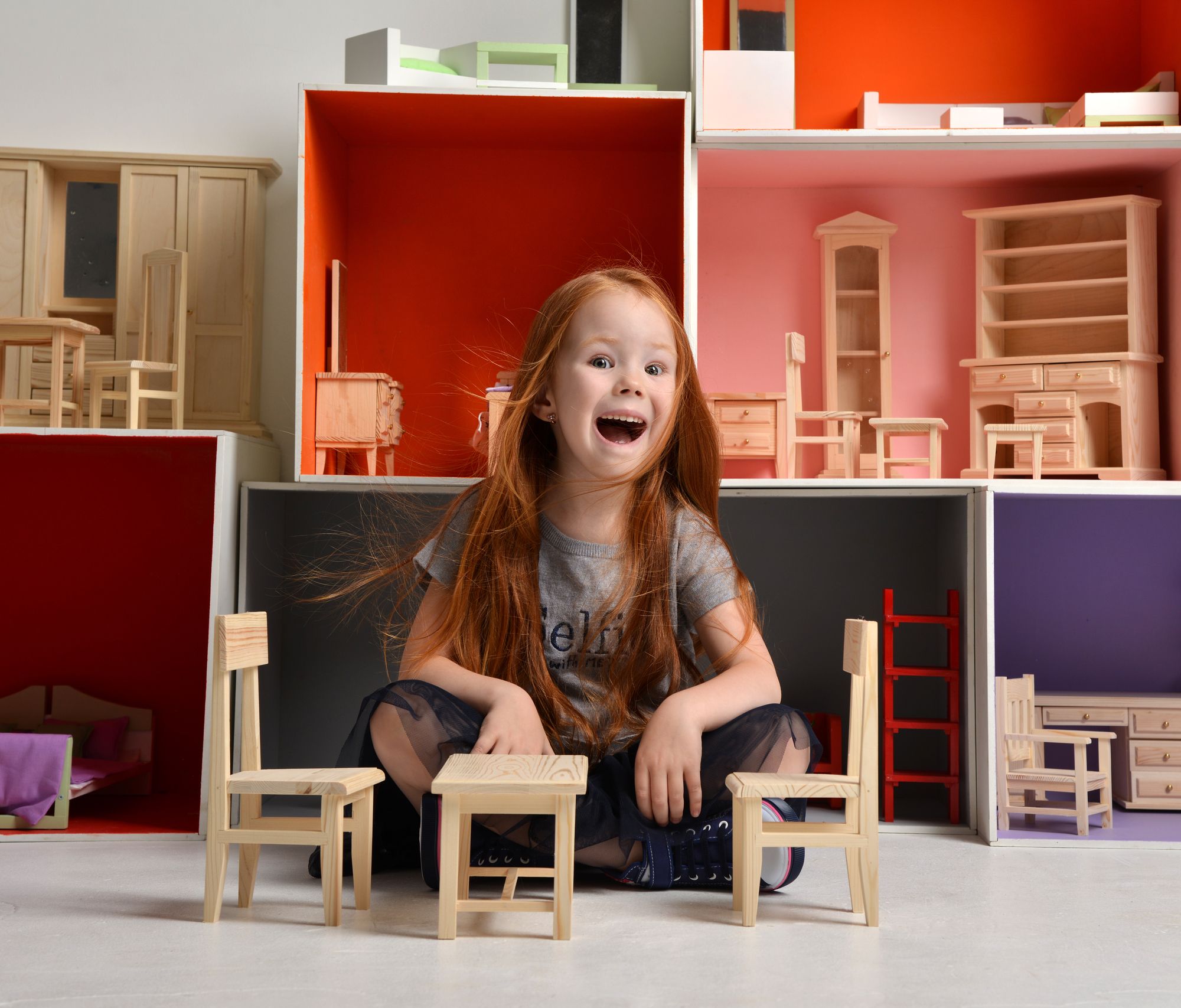 Drewniane domki dla lalek. 5 wyjątkowych modeli