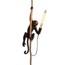 Stylowa lampa wisząca, małpka na sznurze