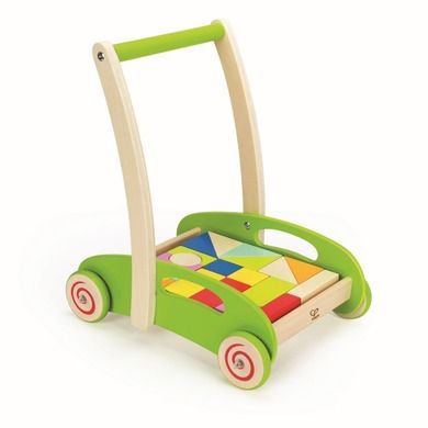 Hape, Wózek z klockami, pchacz, zabawka drewniana