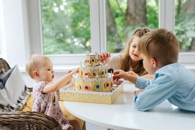 Tefl, Rodzina Treflików Urodzinki, gra familijna