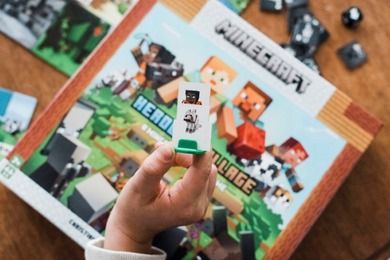 Ravensburger, Minecraft, Heroes of Village, Uratuj wioskę, gra familijna