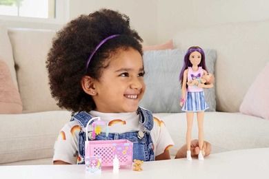 Barbie, Opiekunka, Usypianie maluszka, zestaw z lalką Skipper i bobasem, fioletowe pasemka