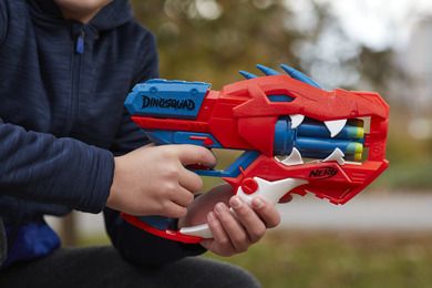 Nerf Dinosquad, Raptor Slash, wyrzutnia i 6 strzałek