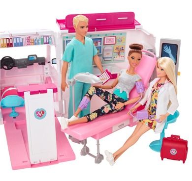 Barbie, Karetka, zestaw do zabawy z dwoma lalkami i akcesoriami