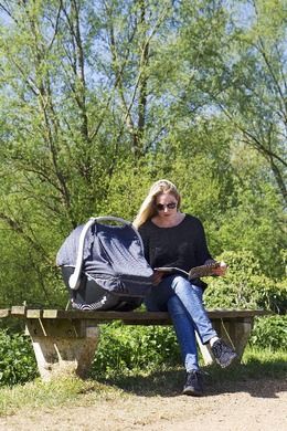 LittleLife, osłonka przeciwsłoneczna do fotelika