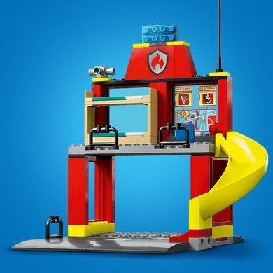 LEGO City, Remiza strażacka i wóz strażacki, 60375