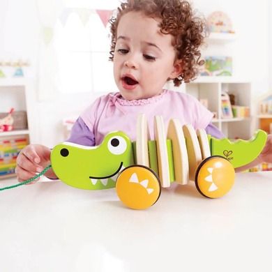 Hape, Krokodylek do ciągnięcia, zabawka drewniana