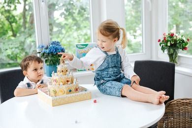 Tefl, Rodzina Treflików Urodzinki, gra familijna