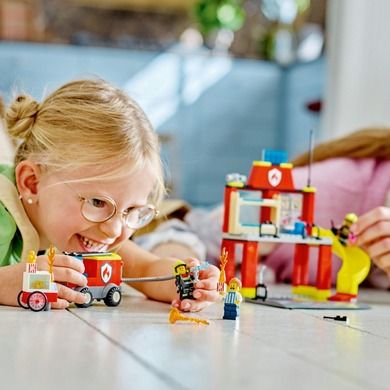 LEGO City, Remiza strażacka i wóz strażacki, 60375