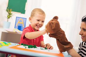 Zabawki dla dzieci ze spektrum autyzmu. Co je wyróżnia?