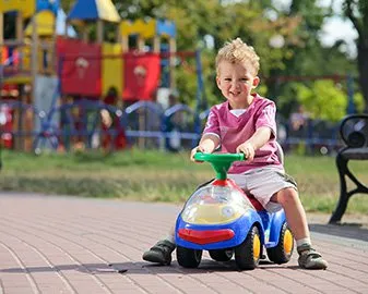 Jeździki dla dzieci. Ranking 10 najpopularniejszych modeli
