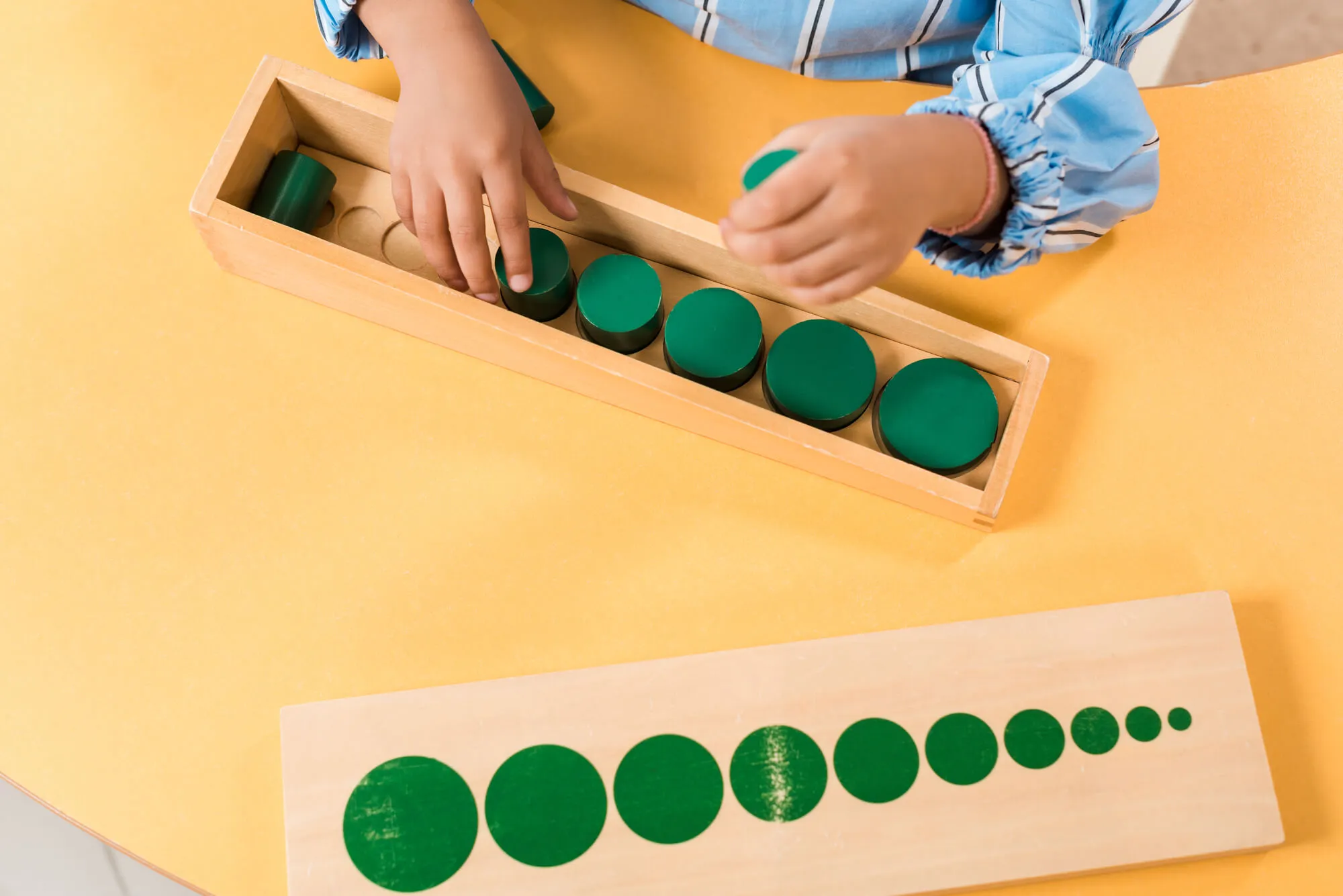 Zabawy Montessori – 10 wartych wykorzystania pomysłów