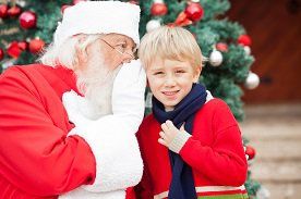 Czy Święty Mikołaj istnieje? Jak powiedzieć dziecku prawdę?
