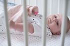 Motherhood, Jucarie de imbratisat, Pink Squares