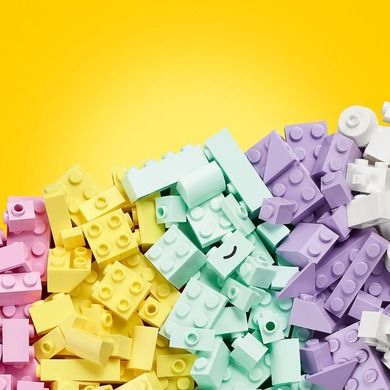 LEGO Classic, Distractie creativa in culori pastelate, 11028
