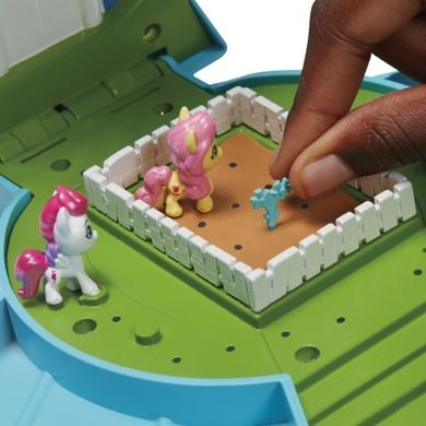 My Little Pony, Epic Mini Crystal Brighthouse, set de joaca cu figurine si accesorii