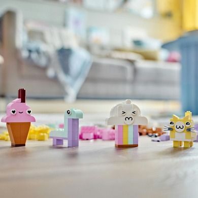 LEGO Classic, Distractie creativa in culori pastelate, 11028