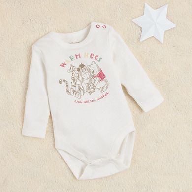 Cool Club, Set pentru bebelusi, Body cu maneca lunga, Pantaloni cu botosei, Caciula, Baveta, ecru, imprimeu Winnie the Pooh