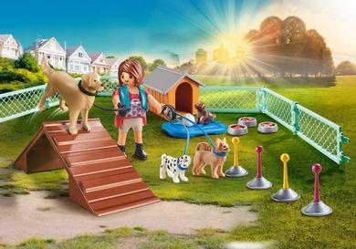 Playmobil, City Life, Gift Set: Dresorul de catei, 70676
