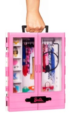 Barbie Fashionistas, Garderoba eleganta, set de accesorii pentru papusi