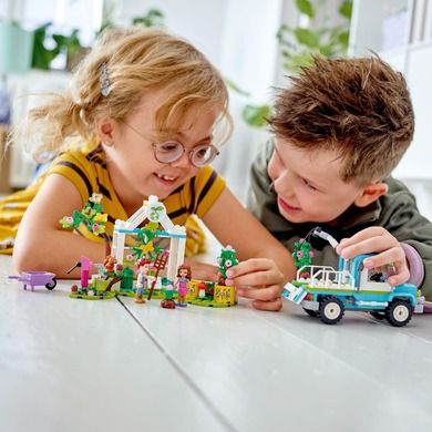 LEGO Friends, Vehicul de plantat copaci, 41707