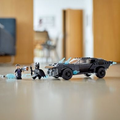 LEGO DC Batman, Batmobile: Urmarirea lui Penguin, 76181