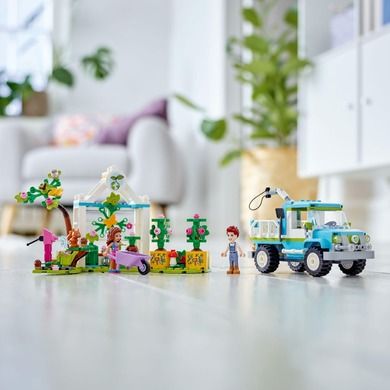 LEGO Friends, Vehicul de plantat copaci, 41707
