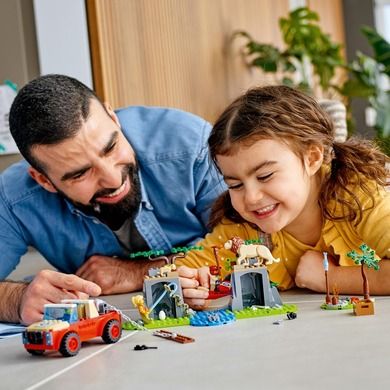 LEGO City Stunt, Masina de teren pentru salvarea animalelor salbatice, 60301