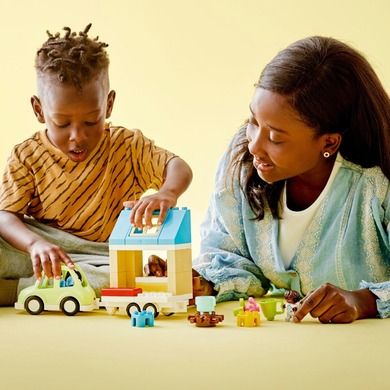 LEGO DUPLO, Town Casa de familie pe roti, 10986
