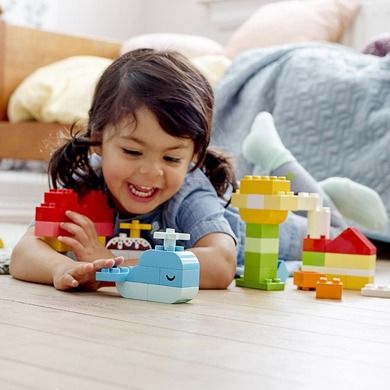 LEGO DUPLO Classic, Cutie pentru creatii distractive, 10909